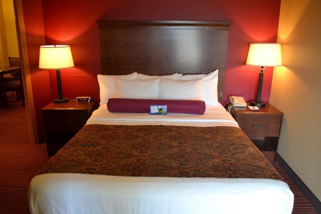 Hotel Baymont By Wyndham Mequon Milwaukee Area Extérieur photo