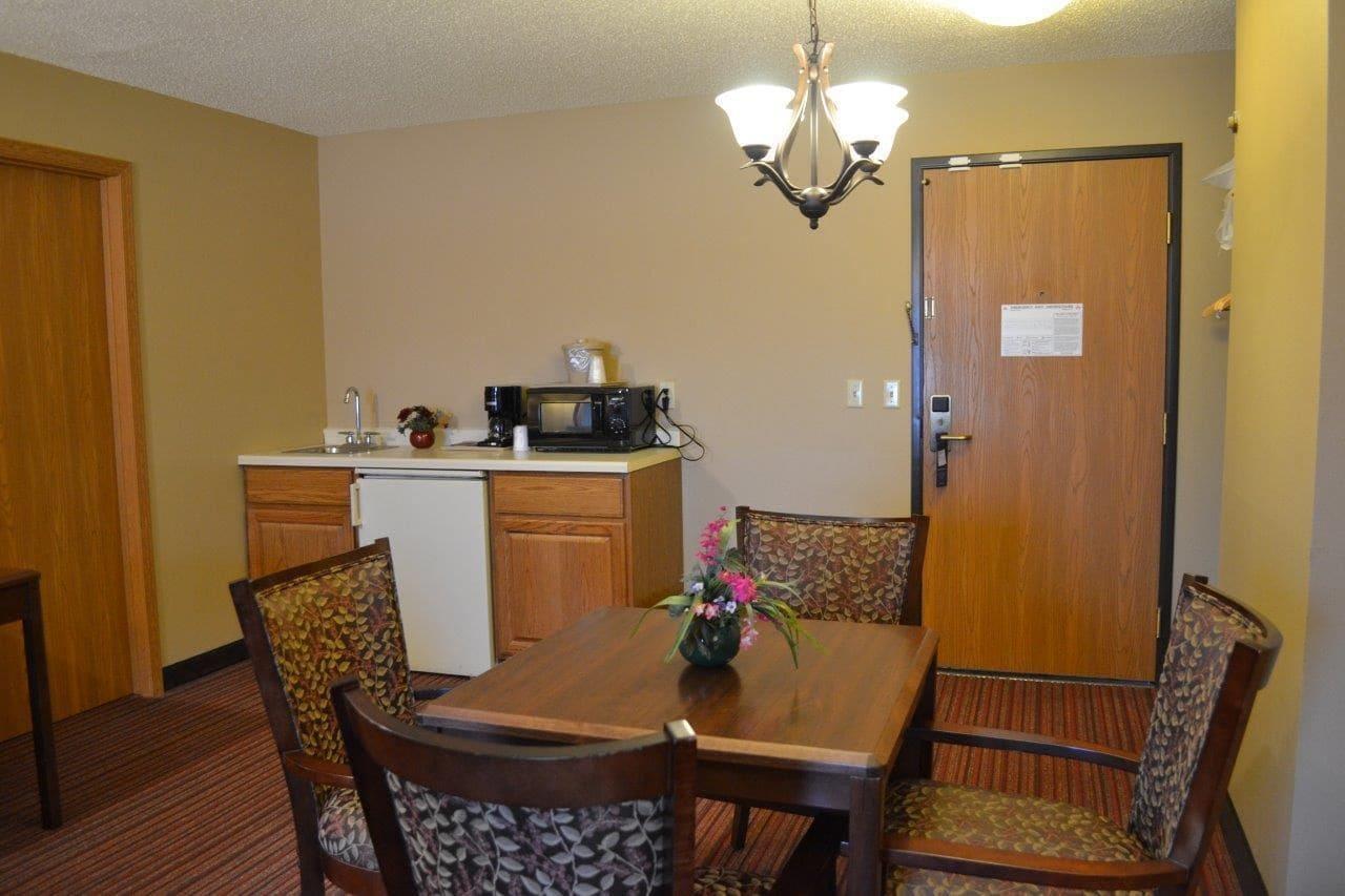 Hotel Baymont By Wyndham Mequon Milwaukee Area Extérieur photo