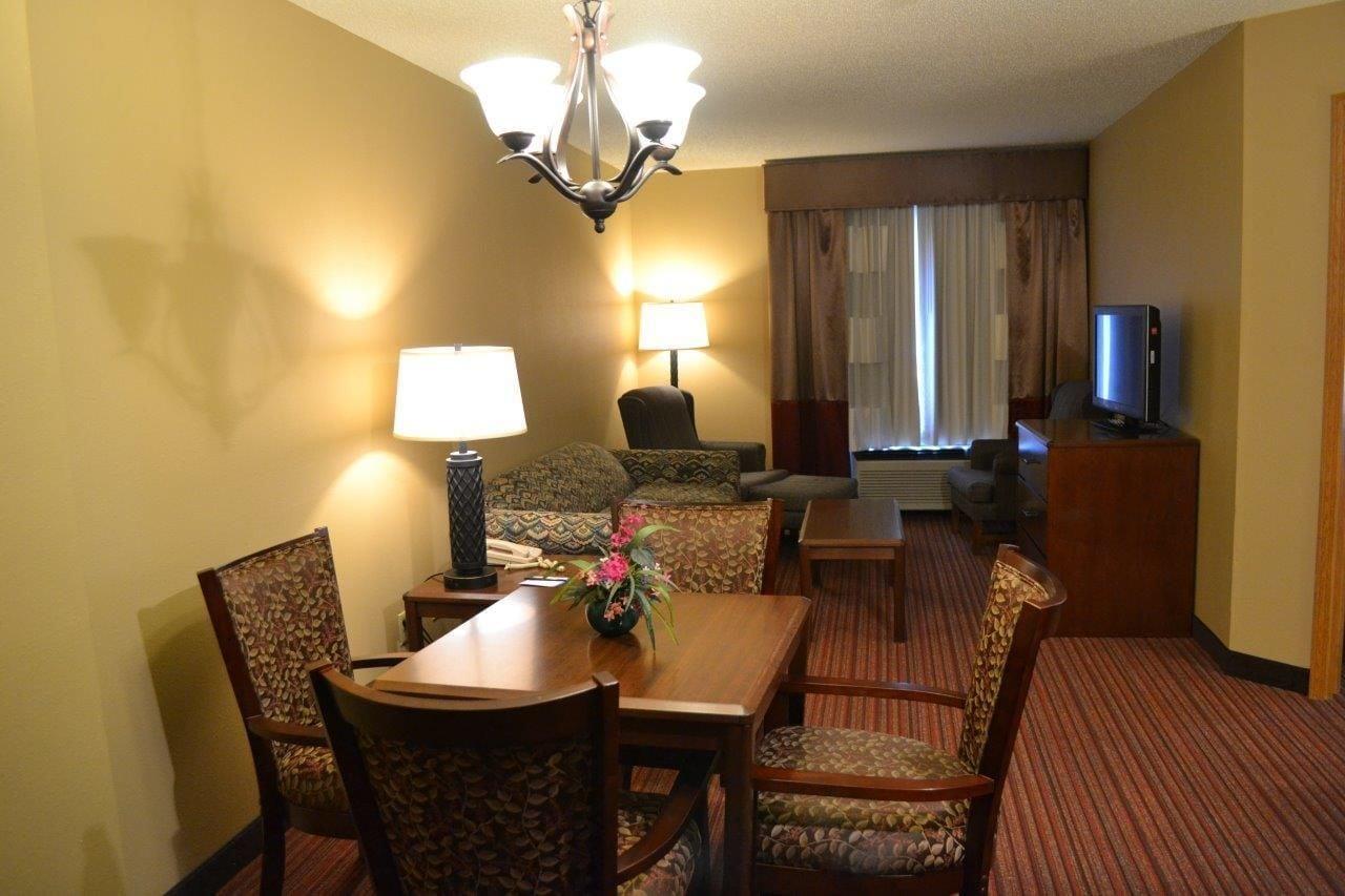 Hotel Baymont By Wyndham Mequon Milwaukee Area Extérieur photo