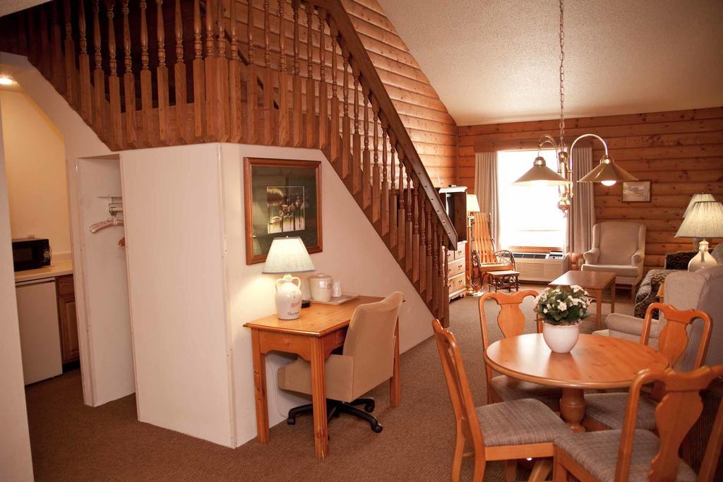 Hotel Baymont By Wyndham Mequon Milwaukee Area Extérieur photo