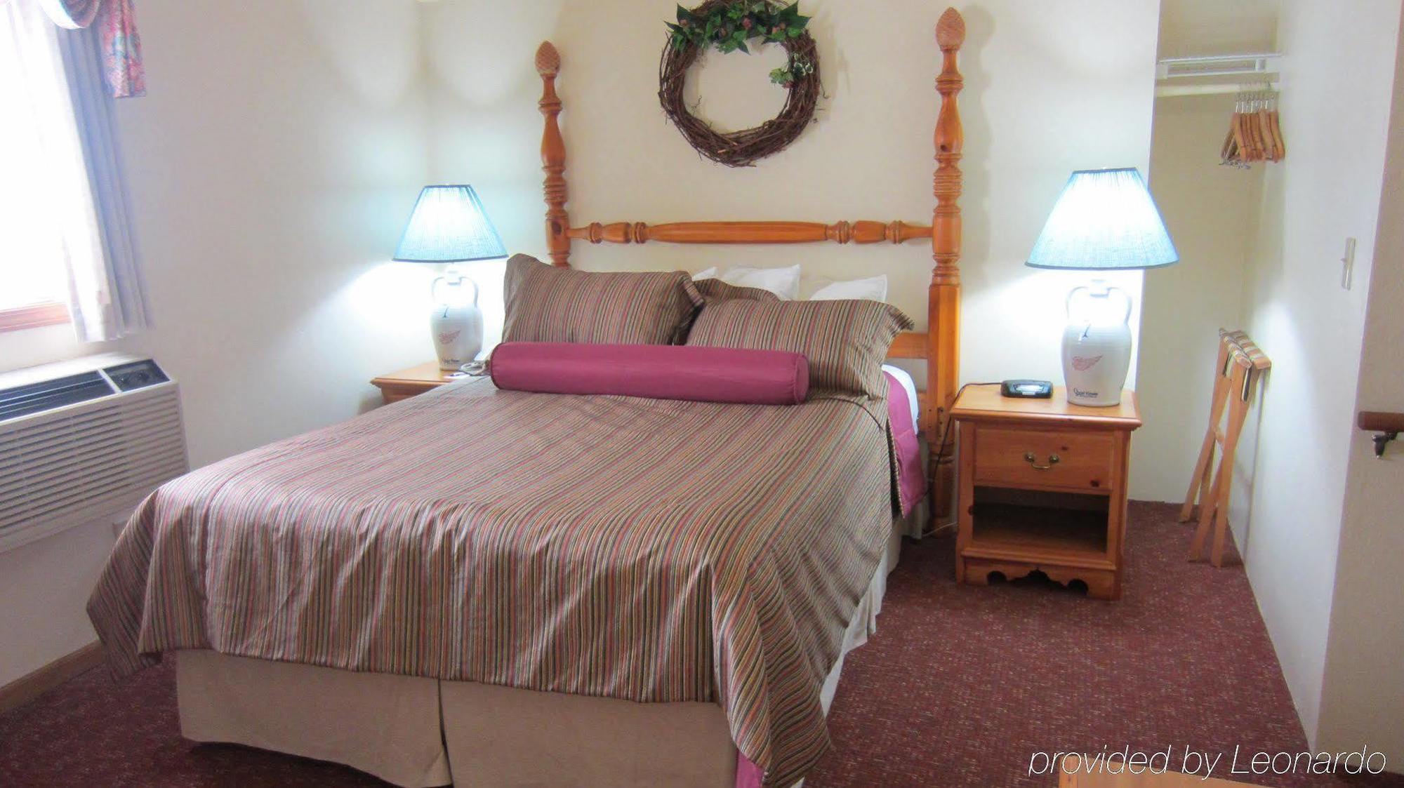 Hotel Baymont By Wyndham Mequon Milwaukee Area Chambre photo