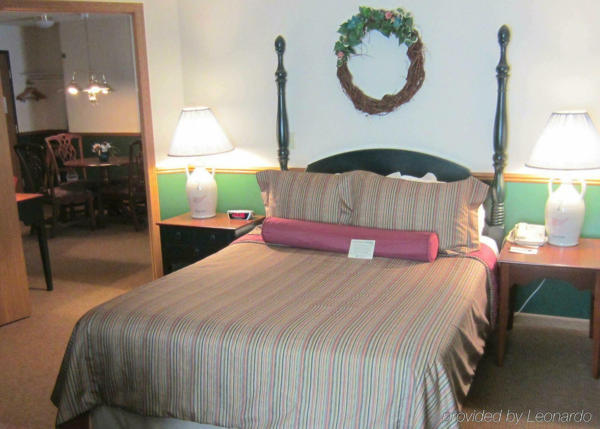 Hotel Baymont By Wyndham Mequon Milwaukee Area Chambre photo